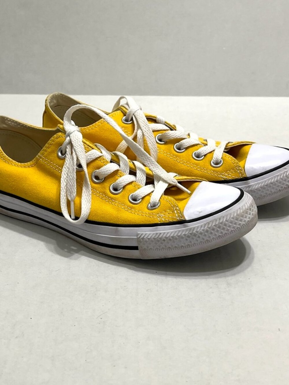 Converse Chuck Taylor All Star Yellow Low Top Sneakers Size M5.5/W7.5